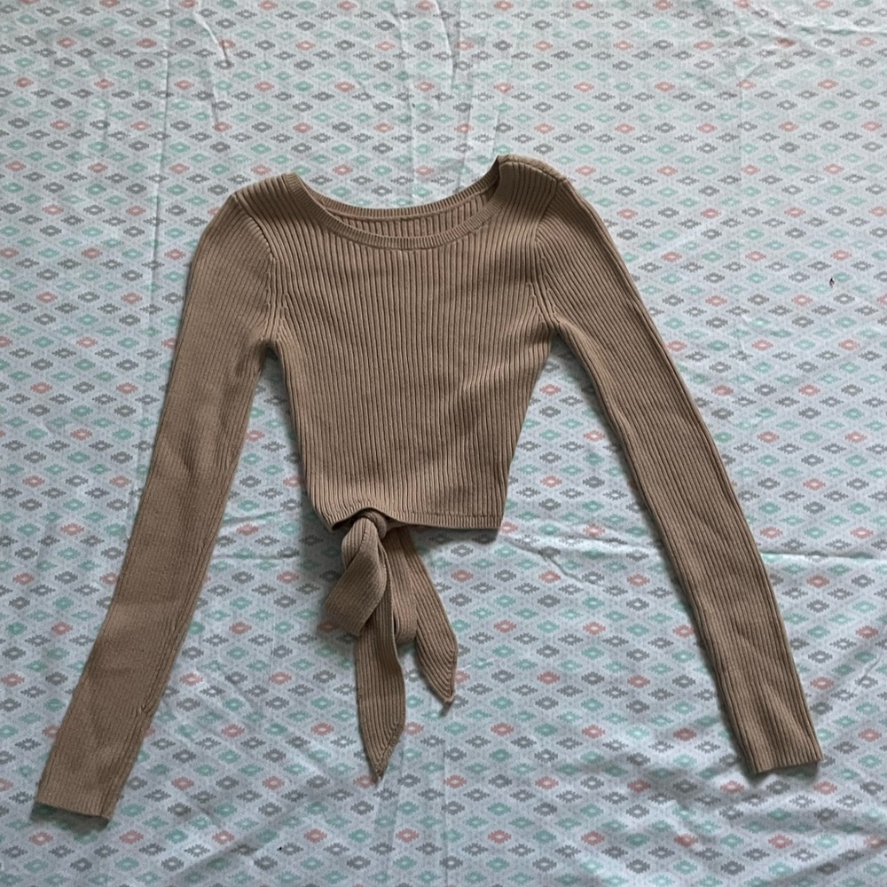Hollister Tie Back, Long Sleeve Shirt!